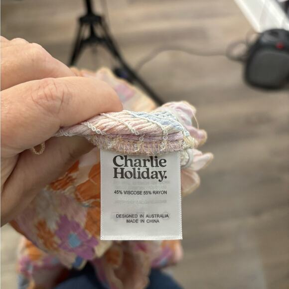 Charlie Holiday Pink and Purple Floral Cropped Smocked Top Size 8 - Picture 6 of 6